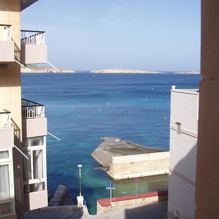The Sea Across The Road - Flat 4 Apartment Сейнт Полс Бей Екстериор снимка